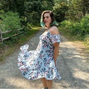 LAST CHANCE 🎁 torrid Floral Dress w/ Pockets AS IS